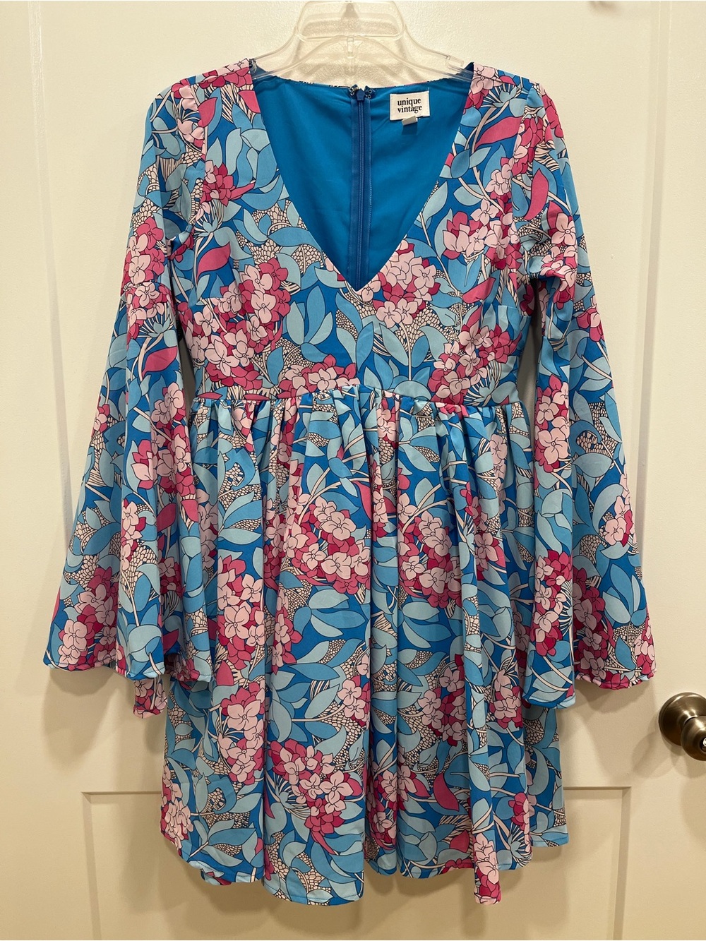 Unique Vintage Blue Floral V-Neck Dress Size 4